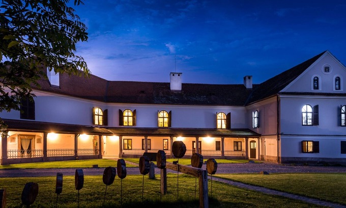 Talisoara Hotel | Castle Hotel Daniel