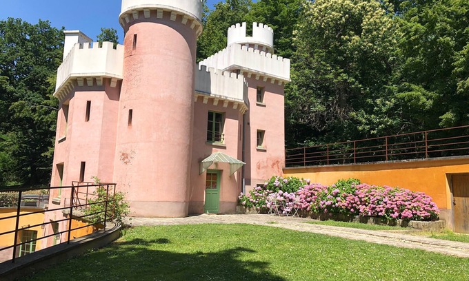 Montreuil-aux-Lions House | Castle in the woods with private SPA 45 min from Paris and Reims, 25 min Disney