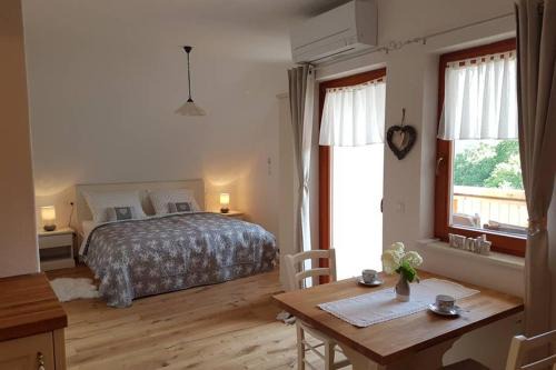 Zasip Apartment | Castle View Nest