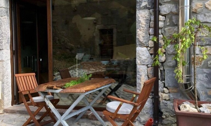 Sotres House | Catalina's Cabin