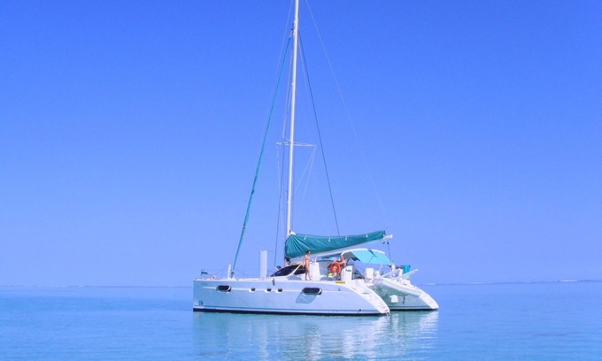 Black River Boat Rental | Catana 471 - overnight cruise