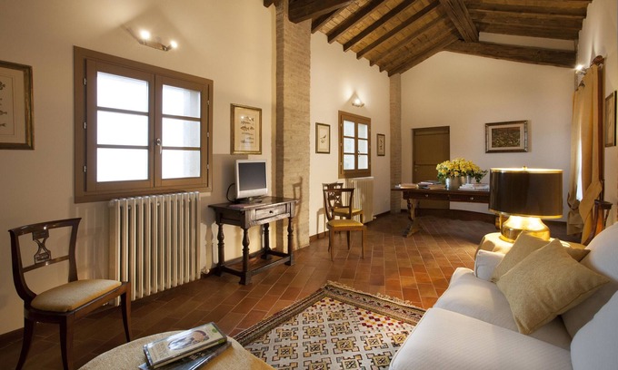 Viano Other | Cavazzone