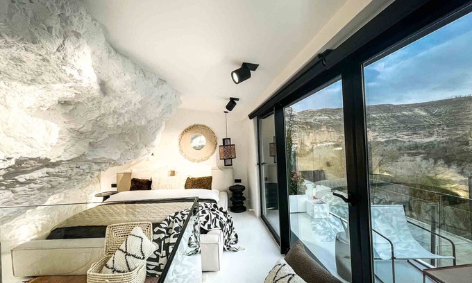 Jorquera Apartment | Cave Suite KAHF (Lomas de Ruvira cave hotel)