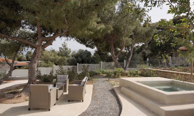 Isthmia House | Cavos Residence with Private Jacuzzi