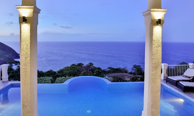 Sea Breeze Hills Villa | Cayman Villa - Contemporary 4 bedroom Villa with Stunning Ocean Views 4 Villa by RedAwning