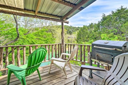 Davis House | Cedar Falls Cabin 5 half Mile to Turner Falls