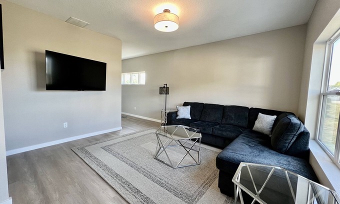Cedar Falls House | Cedar Falls Townhome - New Construction - 3 KING BEDS!