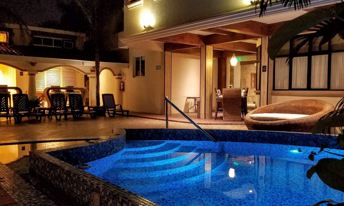 Urdesa Hotel | Cedros Inn Boutique Hotel