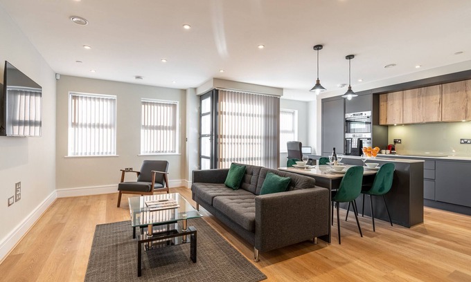 Reading Apartment | Celador Apartments - Bond House