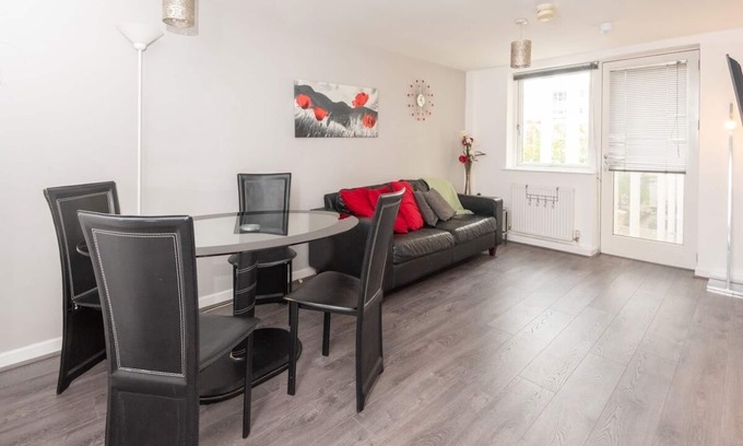 The Docks Apartment | Central Albert Dock 2Bed/2Bath