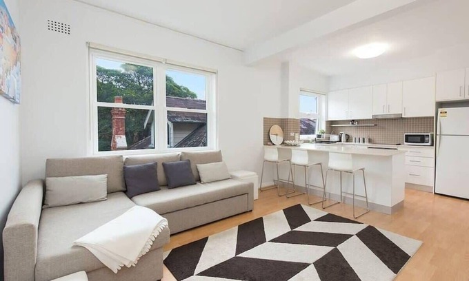 Bondi Junction Apartment | Central Bondi Apartment