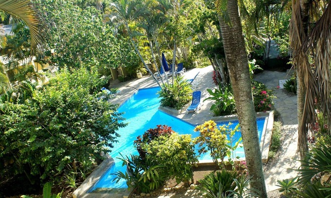 ProCab Apartment | Central Cabarete apartment, 2 bedrooms/2 bathrooms, balcony/pool/TV/Wi-Fi