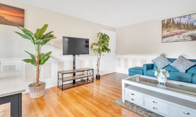 Central Manchester Apartment | Central Chic Pad - with Free Parking, Heat & AC