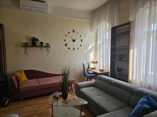 Palace District Apartment | Central Cozy Apartment