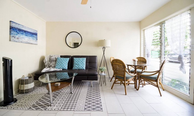 Makiki Condo | Central HNL Condo, Bike-Bus Friendly, Pet-Friendly!