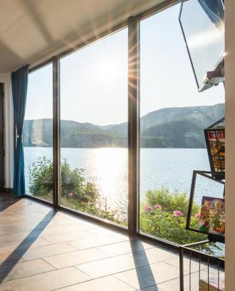 Teliucu Inferior House | Central Lake View