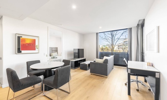 City West Apartment | Central located 2 bedroom Apartment in Canberra