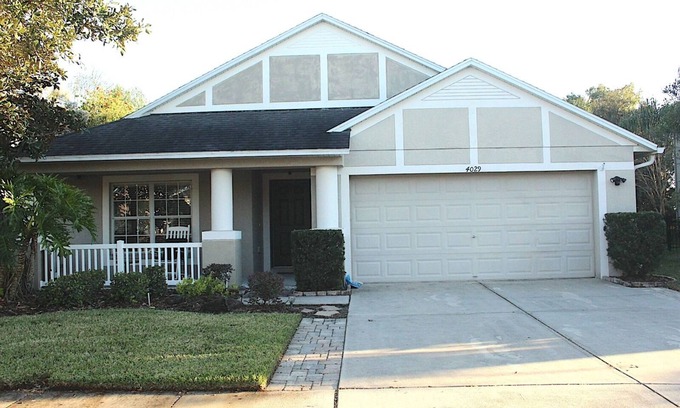 Wesley Chapel South House | Central location perfect for family and friends vacation home