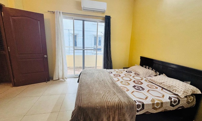 Hyderabad Apartment | Central Retreat 4 BHK Full Furnished Luxury Apartment with AC in Hyderabad