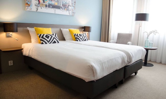 Weert Hotel | Central Weert Comfort with On-Site Dining, Free Parking & Easy Train Access