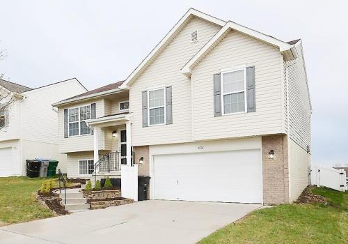 North Central Omaha House | Centrally Located Family Retreat in Omaha