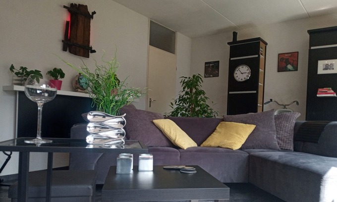 Scherpenzeel Apartment | Centrally located easy travel all over the country