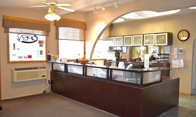 Bonnyville Hotel | Centre Suites Inns Motel