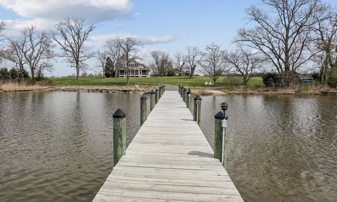Centreville House | Centreville Waterfront Farm | 170 Acres | Pool | Private Dock | Private Beach |