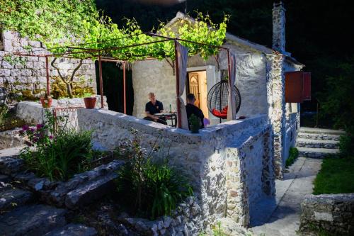 Karuc House | centuries old Ethno House Đurović