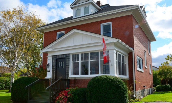 Goderich House | Century old 4 bedroom red brick home located in the Prettiest Town in Canada