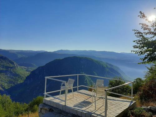 Savnik House | Cerov do