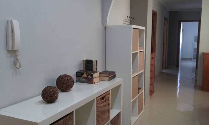 Dean Pequeno Apartment | Cervantes Apartment Ideal for families and groups looking for space