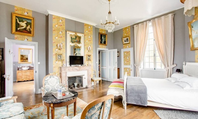 Fleurigne House | Château de Montbrault