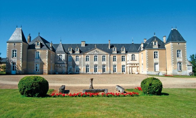 Port-d'Envaux Bed & Breakfast | Château de Panloy