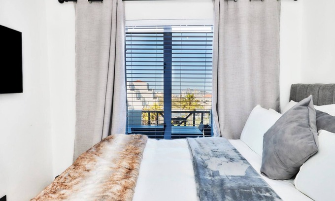 West Beach Apartment | Charming 1-bedroom apartment in lovely Cape Town with WiFi