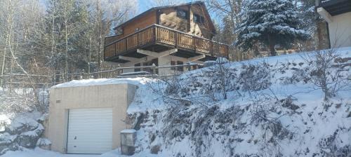 Eyne 2600 Ski Chalet | Chaguimama Snow