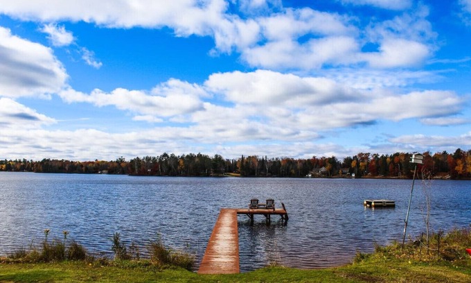 Eagle River House | Chain Lake Retreat Holiday Home