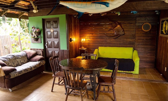 Paranagua Ski Chalet | Chalé Bombordo com Wi-Fi na Praia das Encantadas