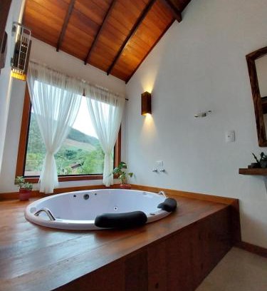 Sao Pedro da Serra Cabin | Chalé Canarinho