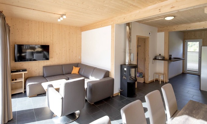 Sankt Lorenzen ob Murau Ski Chalet | Chalet # 63b with 4 Bedrooms, sauna & Whirlpool