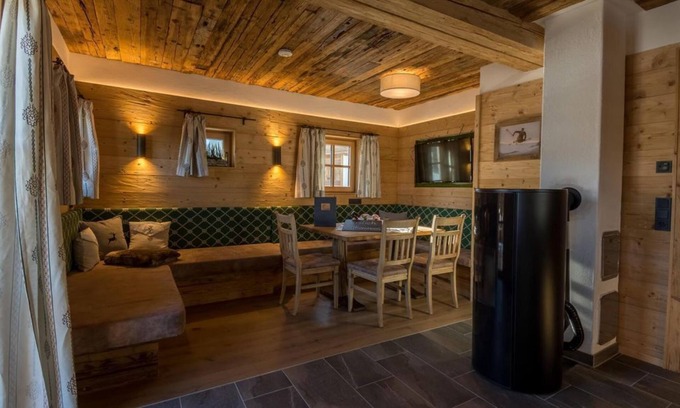 Rain Apartment | Chalet 1 - autumn time