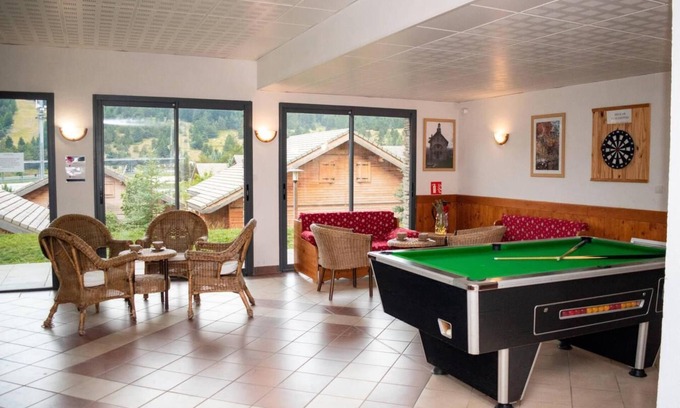 Saint-Etienne-en-Devoluy Ski Chalet | Chalet, 300m from shops, fitness, swimming pool, sauna, terrace, parking, tv, ski locker, 56m²