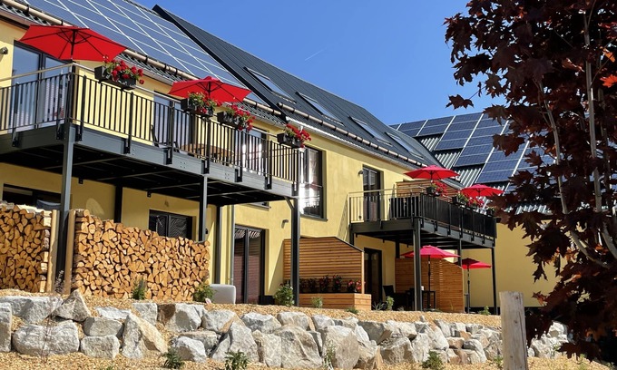 Feilitzsch Condo | Chalet apartment "Giebeltraum", 115 sqm & wellness/fitness/sauna - Bergrödelhof