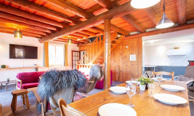 Saint-Lary-Soulan Ski Chalet | Chalet authentique à Soulan - Confort moderne, cheminée, brasero et vues superbes - FR-1-296-349