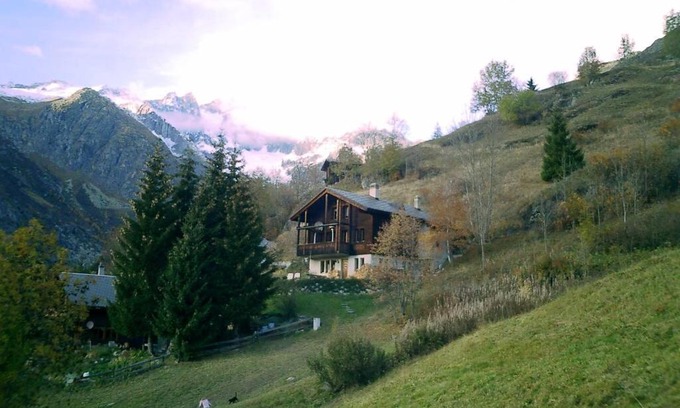 Bellwald House | Chalet BANULARA Platz für 14 Personen auf drei Etagen