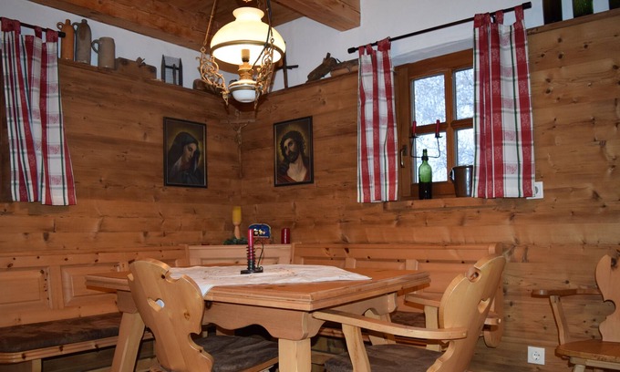 Falkenfels Ski Chalet | Chalet