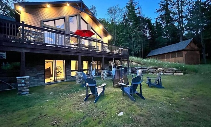 La Minerve House | Chalet El Dorado: Lake House near Mont-Tremblant