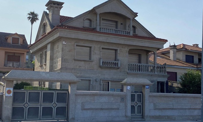 Nigran Ski Chalet | Chalet EN Primera Linea DE MAR EN Playa America