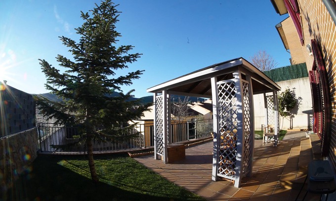 El Espinar Ski Chalet | Chalet en Sierra de Guadarrama. Ideal Familias Amantes de la Naturaleza y la paz