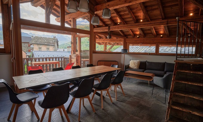 Saint-Marcel Ski Chalet | Chalet Saint Louis Peclet, luxury in the heart of the 3 Valleys